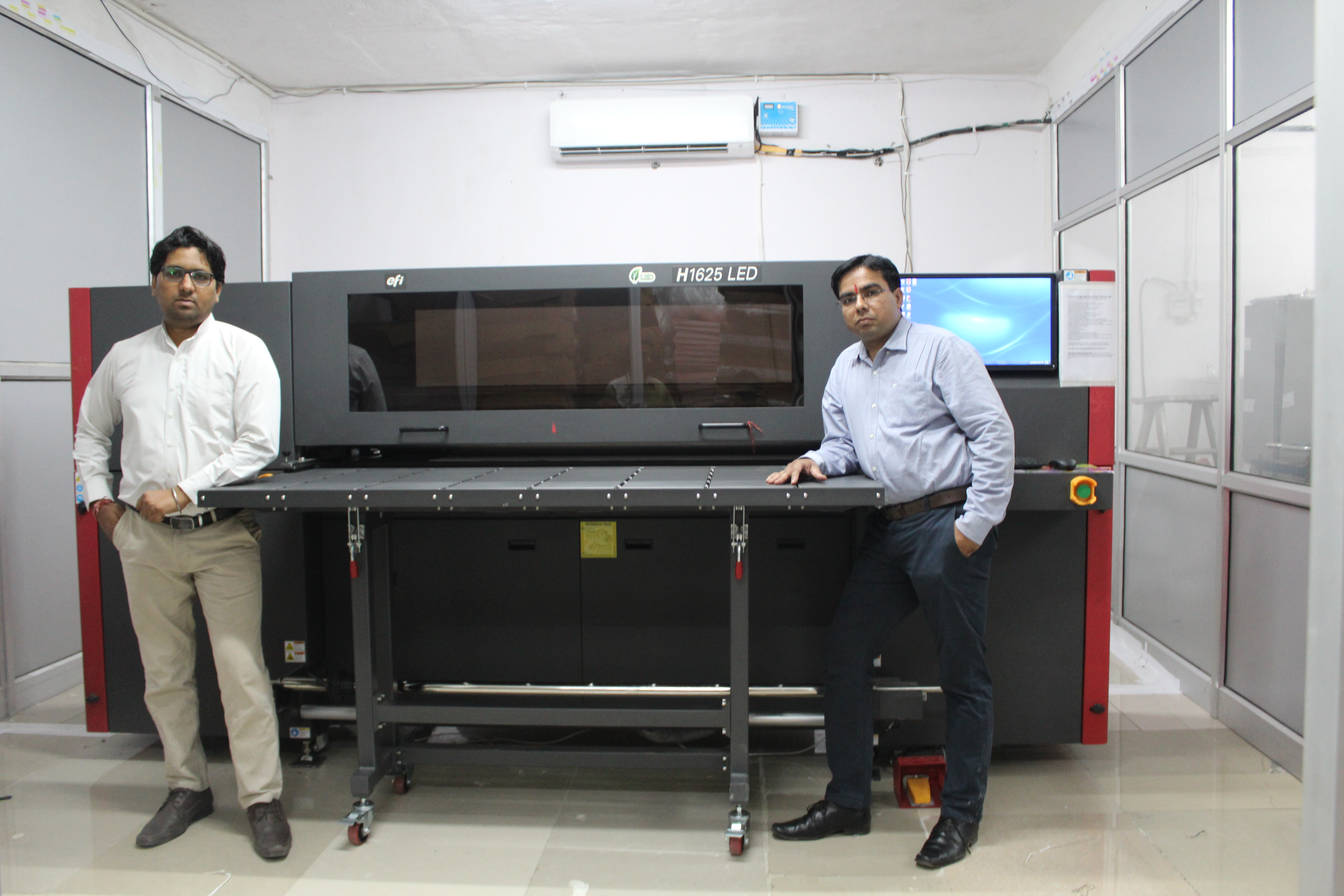 You are currently viewing Aarkay Universal captures rigid substrate growth opportunity with Efi-H1625